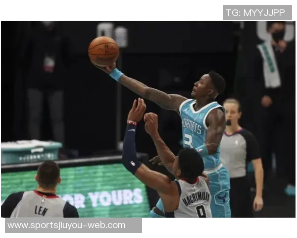 迪亚巴特表现出色抢下18个篮板黄蜂主帅称其为进攻体系关键一环